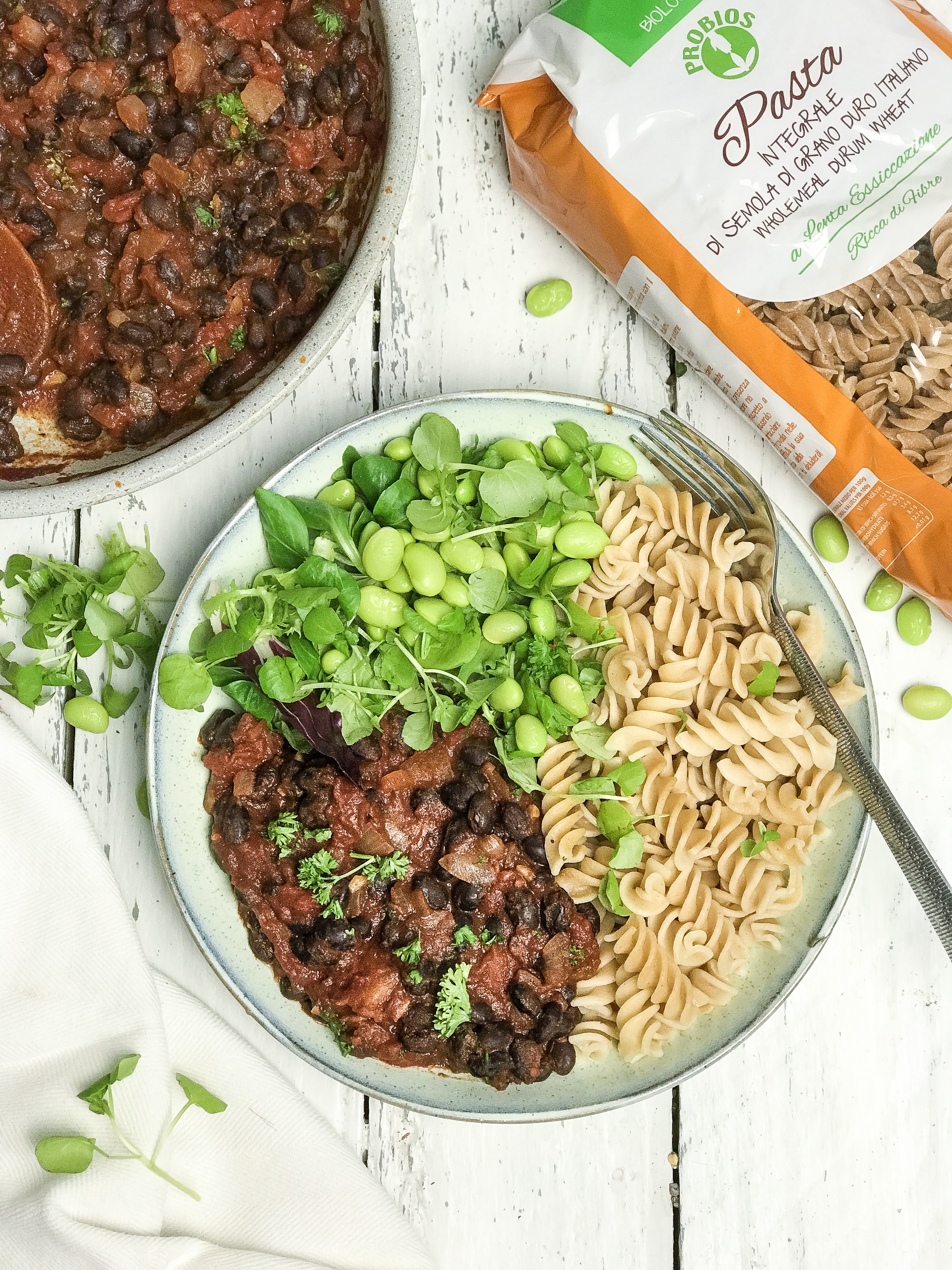 Pasta bowl met veggie saus